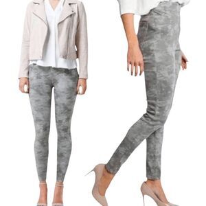 SPANX Jean-ish Ankle Leggings In Stone Wash Camo Size Large